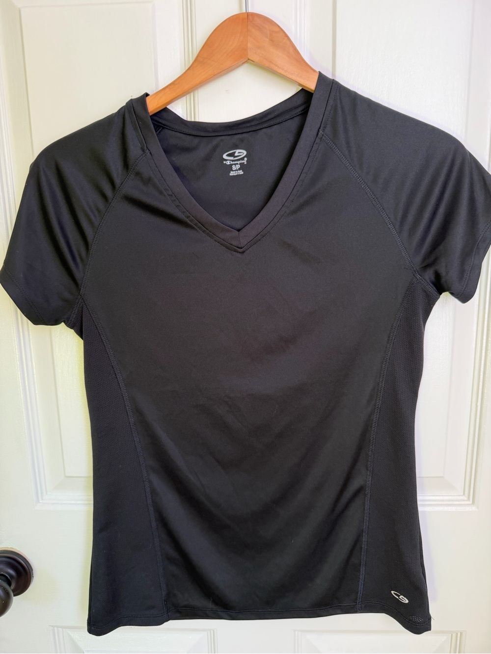 🍂 5/$25 Champion Women’s Black V-Neck Athletic Tee